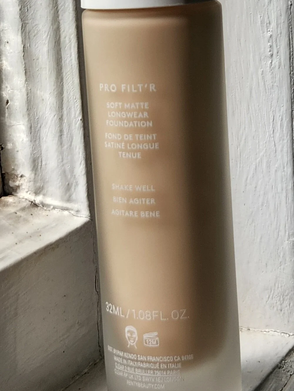 NWOB FENTY BEAUTY PRO FILTR SOFT MATTE LONGWEAR LIQUID FOUNDATION 125